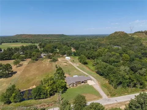 View/Area - 14118 White Bluff Hts, Fort Smith, AR 72916 photo 4 of 9