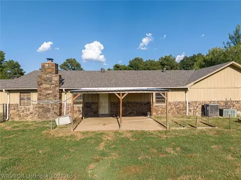 Exterior - 14118 White Bluff Hts, Fort Smith, AR 72916 photo 8 of 14