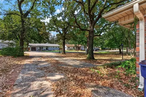Exterior - 2423 Ionia St, Fort Smith, AR 72901 photo 13 of 16
