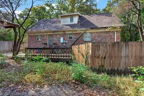 Exterior - 2423 Ionia St, Fort Smith, AR 72901 photo 9 of 16