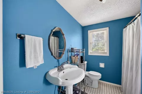 Bath - 2423 Ionia St, Fort Smith, AR 72901 photo 1 of 2