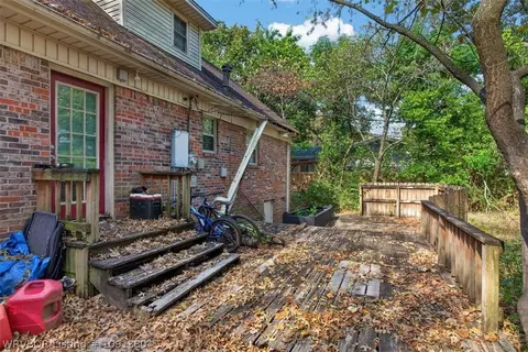 Exterior - 2423 Ionia St, Fort Smith, AR 72901 photo 8 of 16