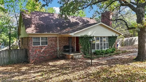 Exterior - 2423 Ionia St, Fort Smith, AR 72901 photo 15 of 16