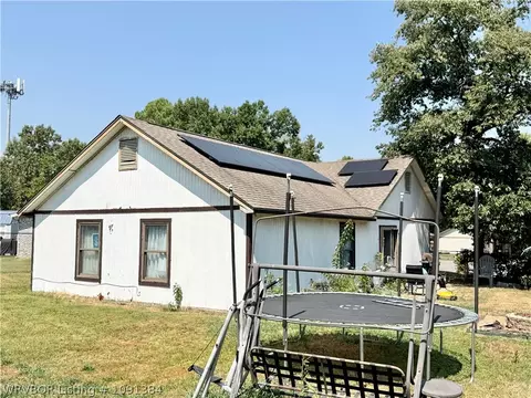Exterior - 4221 S 16th St, Fort Smith, AR 72901 photo 1 of 3