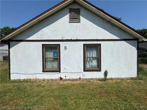 Exterior - 4221 S 16th St, Fort Smith, AR 72901 photo 2 of 3