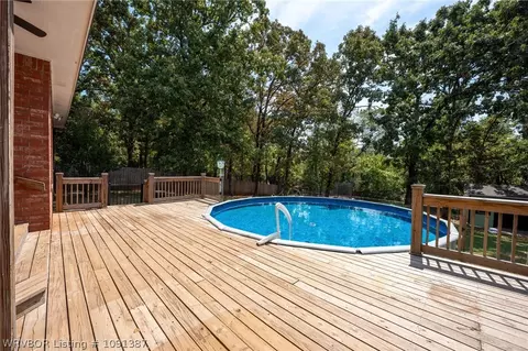 Exterior - 810 Karry Ln, Fort Smith, AR 72916 photo 4 of 15