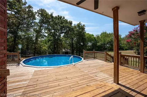Exterior - 810 Karry Ln, Fort Smith, AR 72916 photo 3 of 15