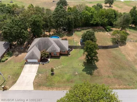 View/Area - 810 Karry Ln, Fort Smith, AR 72916 photo 6 of 7