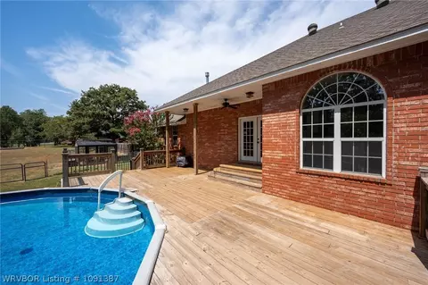 Exterior - 810 Karry Ln, Fort Smith, AR 72916 photo 6 of 15