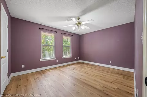 Bedroom - 810 Karry Ln, Fort Smith, AR 72916 photo 6 of 8