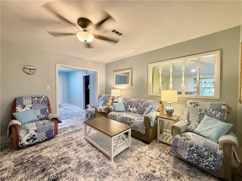 Living - 609 2nd St, Hartford, AR 72938 photo 2 of 3
