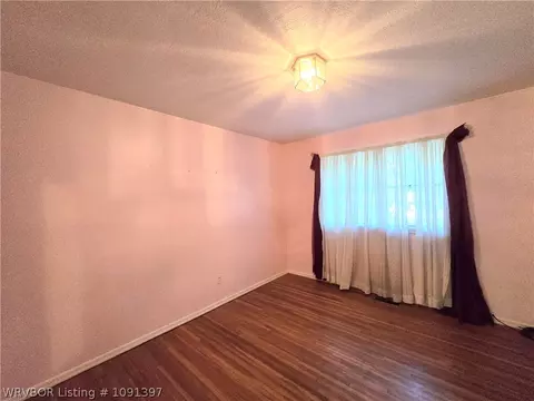 Bedroom - 5711 Grand Ave, Fort Smith, AR 72904 photo 6 of 8