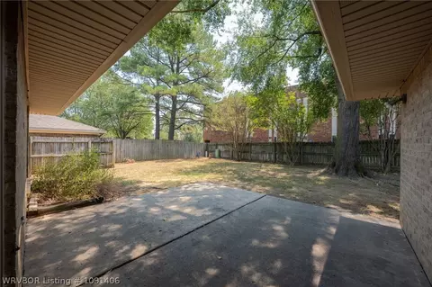 Exterior - 8206 Williamsburg Rd, Fort Smith, AR 72903 photo 4 of 9