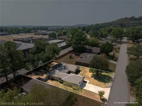 View/Area - 8206 Williamsburg Rd, Fort Smith, AR 72903 photo 2 of 3