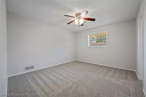 Bedroom - 8206 Williamsburg Rd, Fort Smith, AR 72903 photo 4 of 8