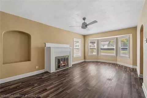 Living - 1220 N 34 St, Fort Smith, AR 72904 photo 1 of 7