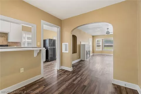 Living - 1220 N 34 St, Fort Smith, AR 72904 photo 3 of 7