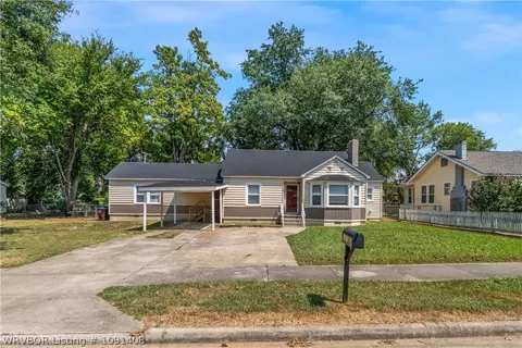 Exterior - 1220 N 34 St, Fort Smith, AR 72904 photo 5 of 8