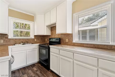 Kitchen - 1220 N 34 St, Fort Smith, AR 72904 photo 1 of 1