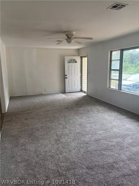 Living - 405 4th Ave, Warner, OK 74469 photo 2 of 2