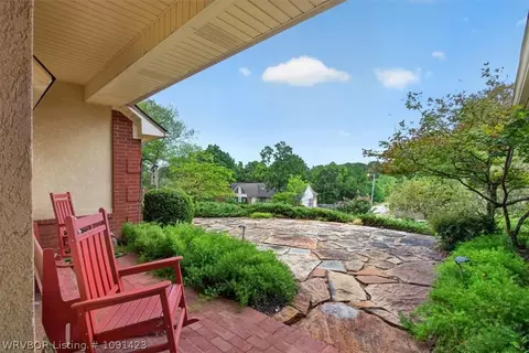 Exterior - 9109 Canopy Oaks Dr, Fort Smith, AR 72903 photo 3 of 10