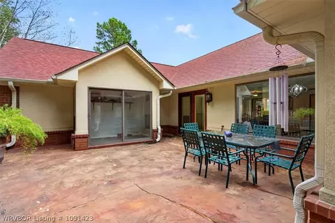 Exterior - 9109 Canopy Oaks Dr, Fort Smith, AR 72903 photo 5 of 10
