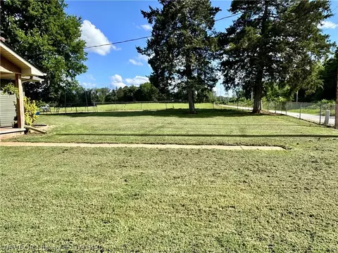 Exterior - 20695 Bean Patch Loop, Howe, OK 74940 photo 2 of 2