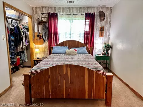 Bedroom - 20695 Bean Patch Loop, Howe, OK 74940 photo 1 of 4