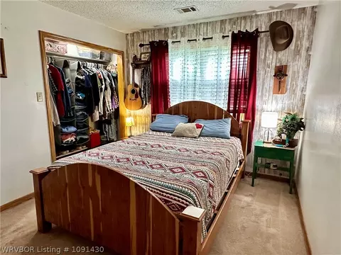 Bedroom - 20695 Bean Patch Loop, Howe, OK 74940 photo 2 of 4