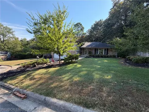 Exterior - 3407 S 29th St, Fort Smith, AR 72901 photo 7 of 9