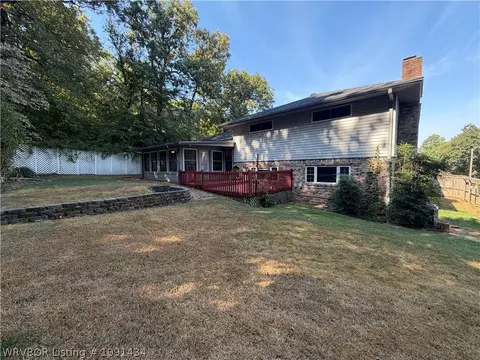 Exterior - 3407 S 29th St, Fort Smith, AR 72901 photo 5 of 9