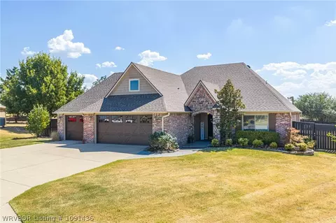 Exterior - 7900 Sumac Ct, Fort Smith, AR 72916 photo 2 of 19