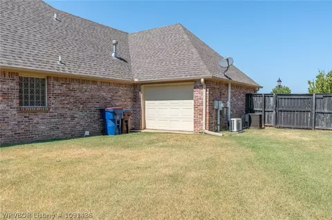 Exterior - 7900 Sumac Ct, Fort Smith, AR 72916 photo 12 of 19