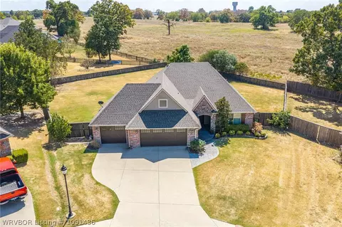 View/Area - 7900 Sumac Ct, Fort Smith, AR 72916 photo 2 of 23