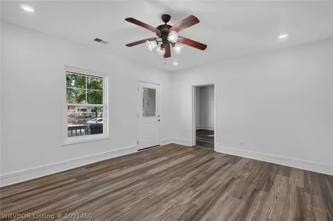 Living - 2704 N J St, Fort Smith, AR 72901 photo 3 of 4