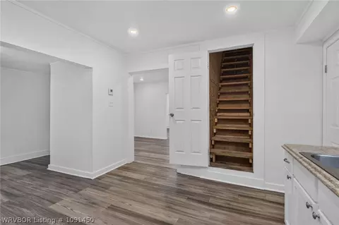 Entry Way - 2704 N J St, Fort Smith, AR 72901 photo 6 of 6