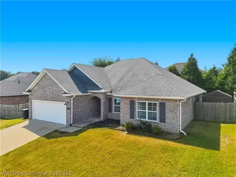1421 Colonel Mcneil Dr, Prairie Grove, AR 72753
