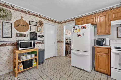 Kitchen - 4905 Highway 64, Alma, AR 72921 photo 2 of 2