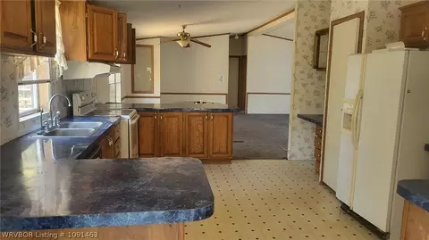 Entry Way - 500 Monroe, Midland, AR 72945 photo 1 of 1