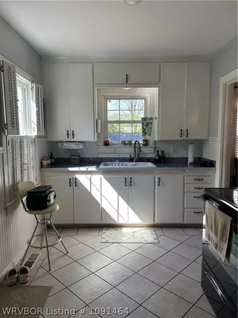Kitchen - 2311 S S St, Fort Smith, AR 72901 photo 2 of 4
