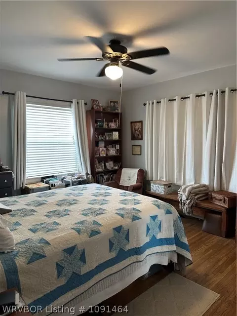 Bedroom - 2311 S S St, Fort Smith, AR 72901 photo 2 of 3