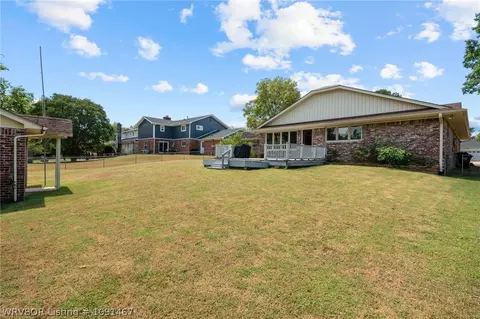 Exterior - 2017 S 70th St, Fort Smith, AR 72903 photo 6 of 9