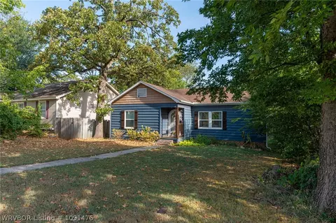 Exterior - 2205 S V St, Fort Smith, AR 72901 photo 16 of 17