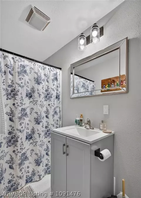 Bath - 2205 S V St, Fort Smith, AR 72901 photo 1 of 2