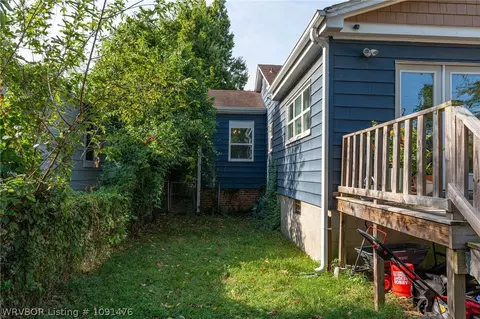 Exterior - 2205 S V St, Fort Smith, AR 72901 photo 7 of 17