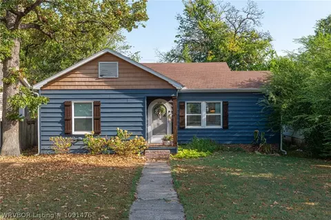 Exterior - 2205 S V St, Fort Smith, AR 72901 photo 2 of 17