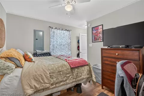 Bedroom - 2205 S V St, Fort Smith, AR 72901 photo 6 of 9