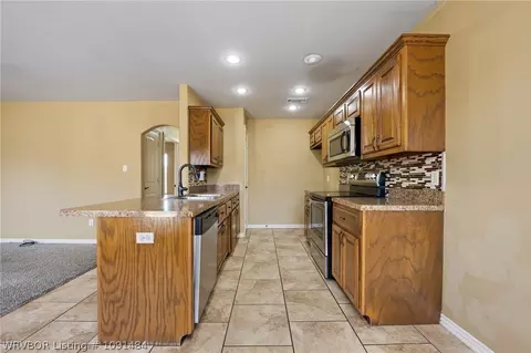 Kitchen - 1808 Fairbanks Dr, Barling, AR 72923 photo 1 of 2