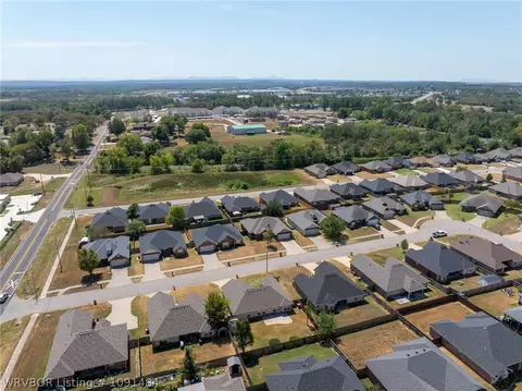 View/Area - 1808 Fairbanks Dr, Barling, AR 72923 photo 5 of 5
