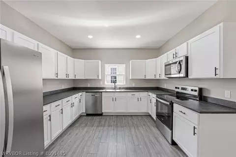 Kitchen - 812 N 13th St, Fort Smith, AR 72901 photo 4 of 4